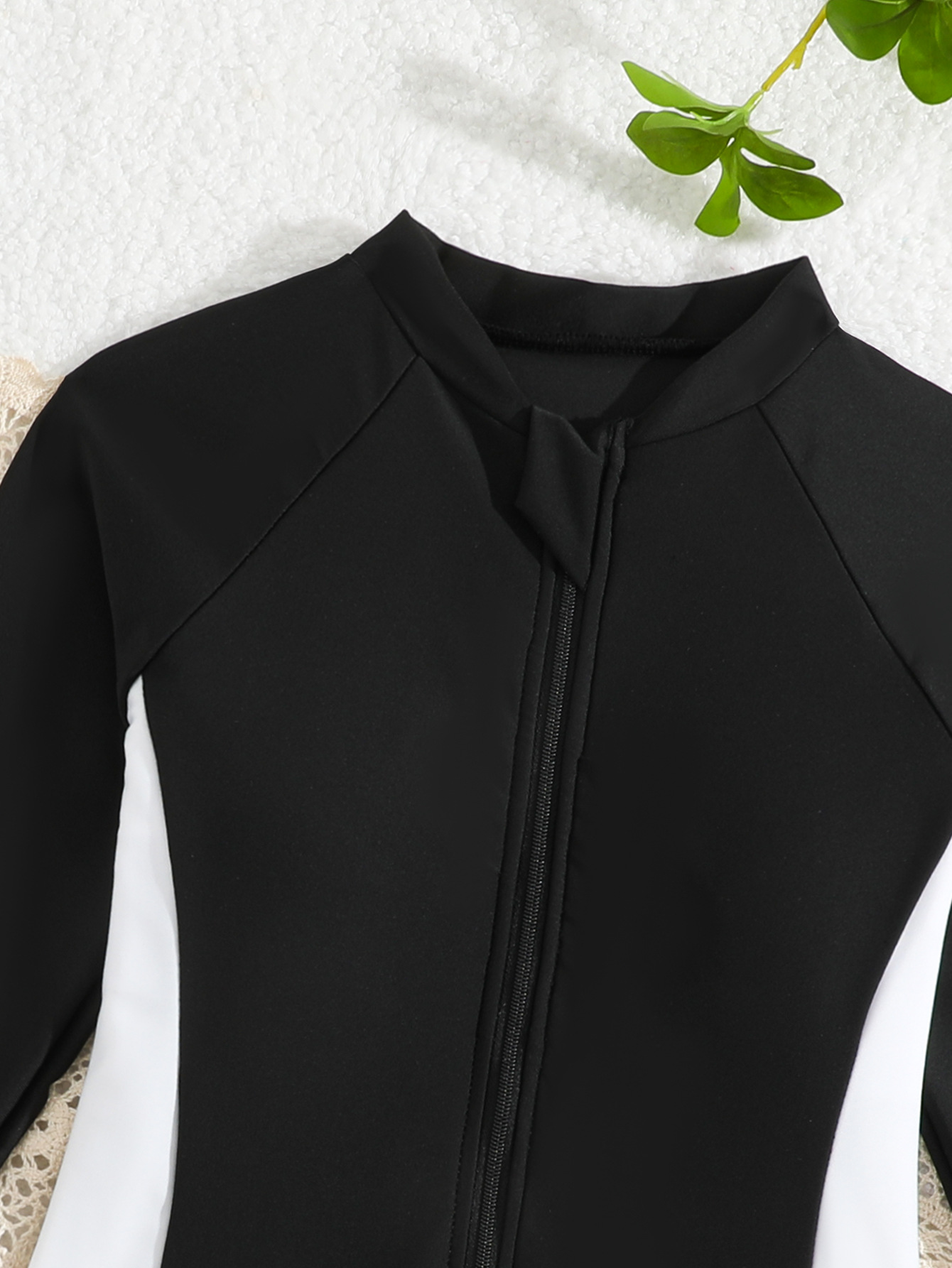 Children Black White Colorbloc - Rash Guard Long Sleeve ulasan dan harga